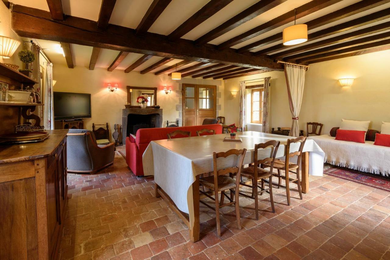 Вилла Domaine La Carriere Toulon-sur-Allier Экстерьер фото